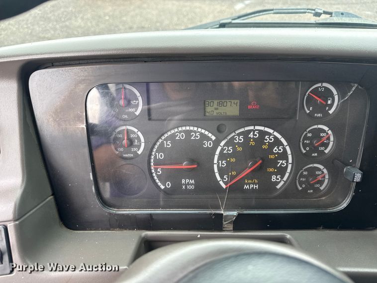 image for item EG9028 2008 Sterling Actera utility / service truck