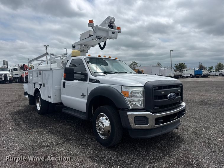 image for item EG9032 2016 Ford F450 Super Duty bucket truck