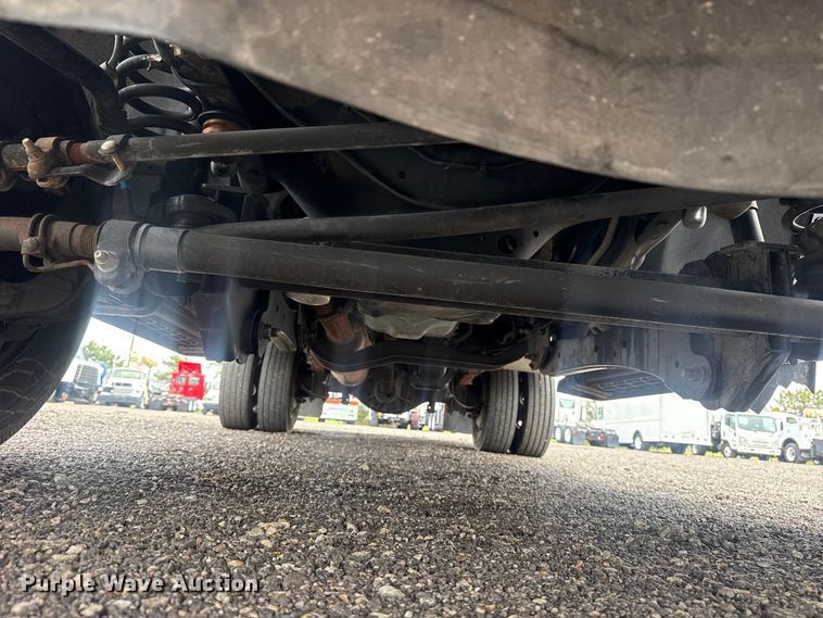 image for item EG9032 2016 Ford F450 Super Duty bucket truck