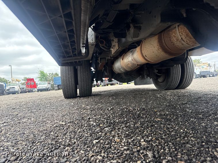 image for item EG9032 2016 Ford F450 Super Duty bucket truck