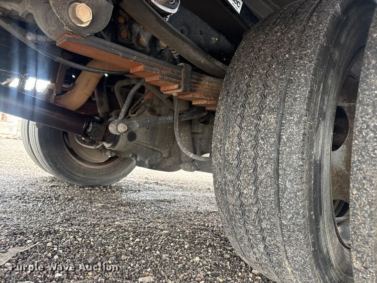 image for item EG9032 2016 Ford F450 Super Duty bucket truck