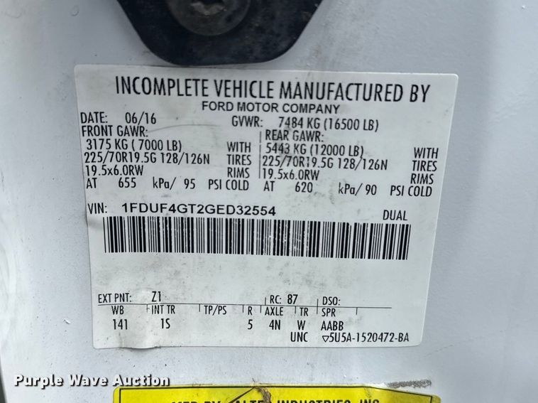 image for item EG9032 2016 Ford F450 Super Duty bucket truck