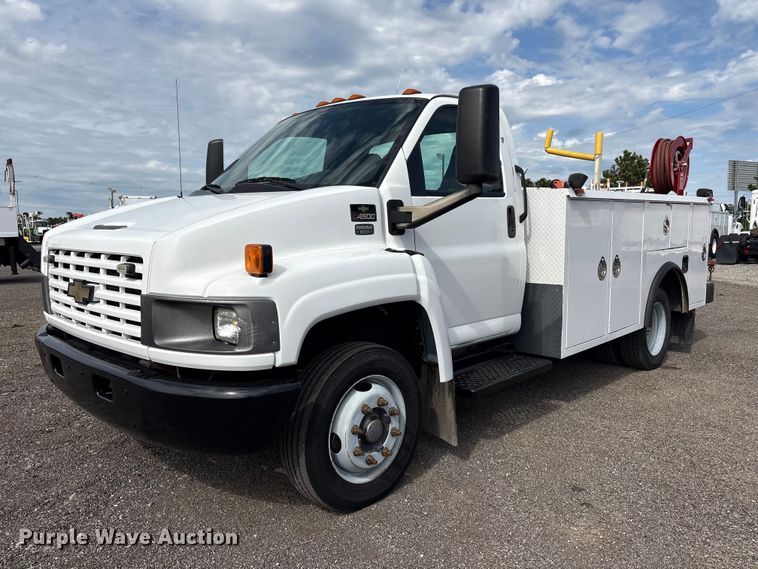 image for item EG9043 2007 Chevrolet C4500 utility / service truck