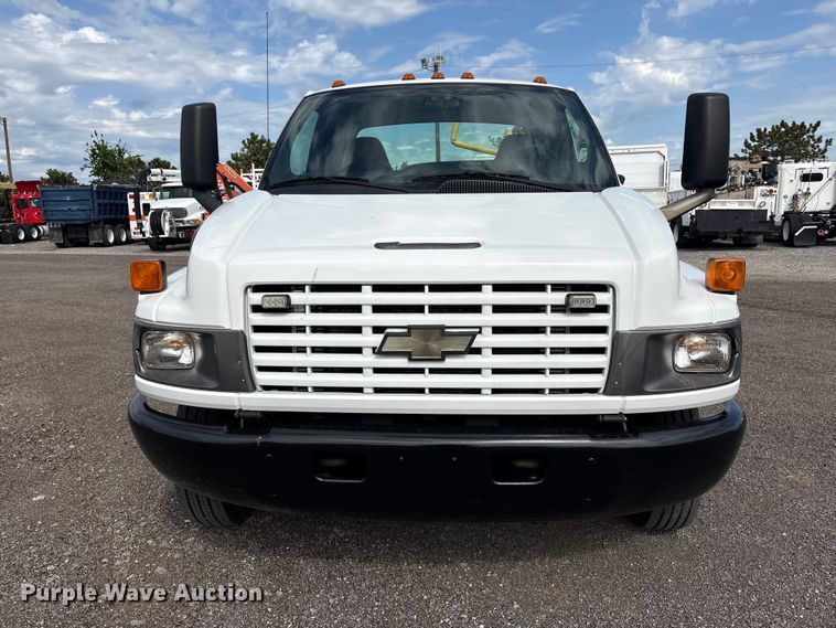 image for item EG9043 2007 Chevrolet C4500 utility / service truck