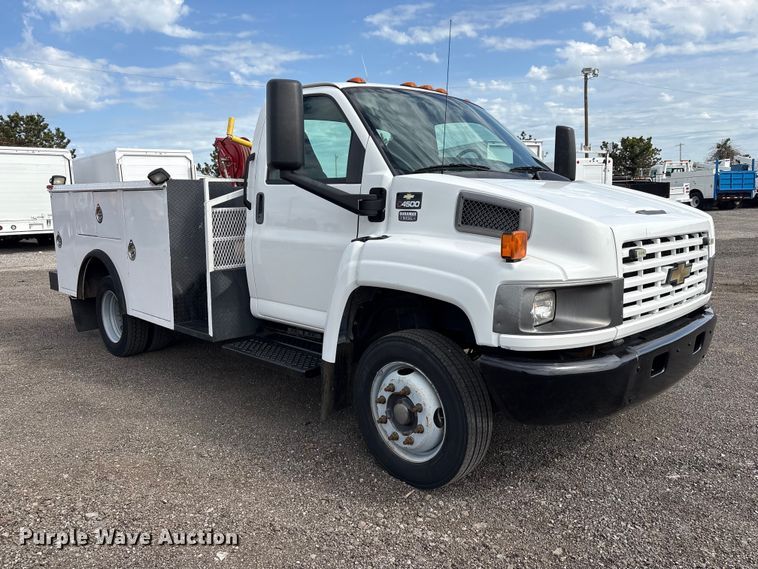 image for item EG9043 2007 Chevrolet C4500 utility / service truck