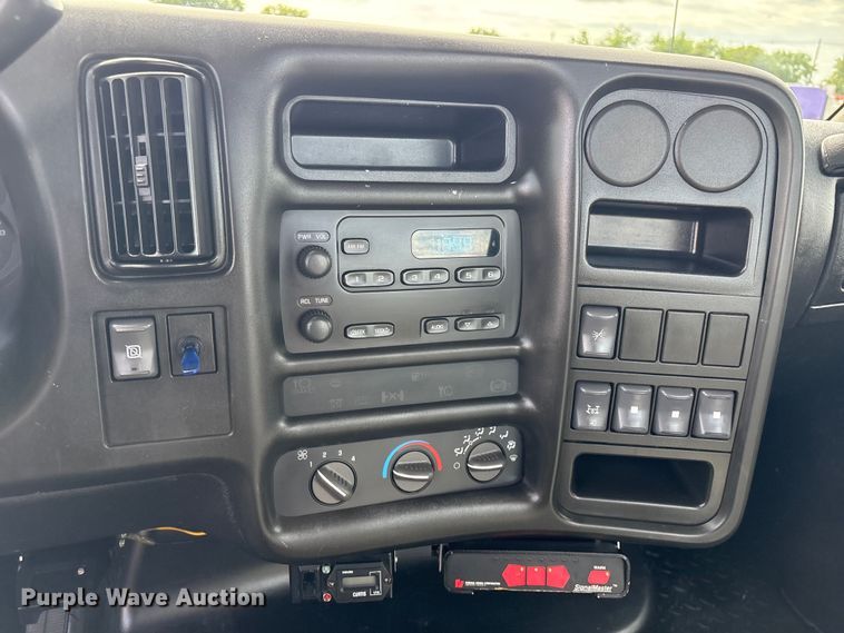 image for item EG9043 2007 Chevrolet C4500 utility / service truck
