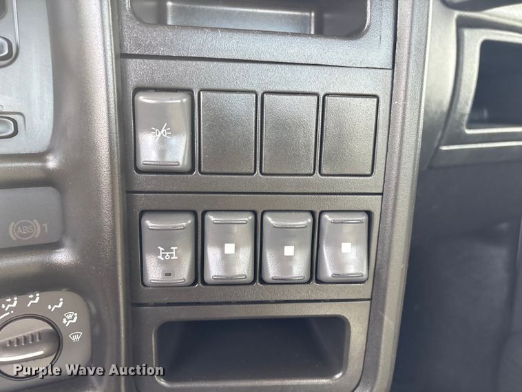 image for item EG9043 2007 Chevrolet C4500 utility / service truck