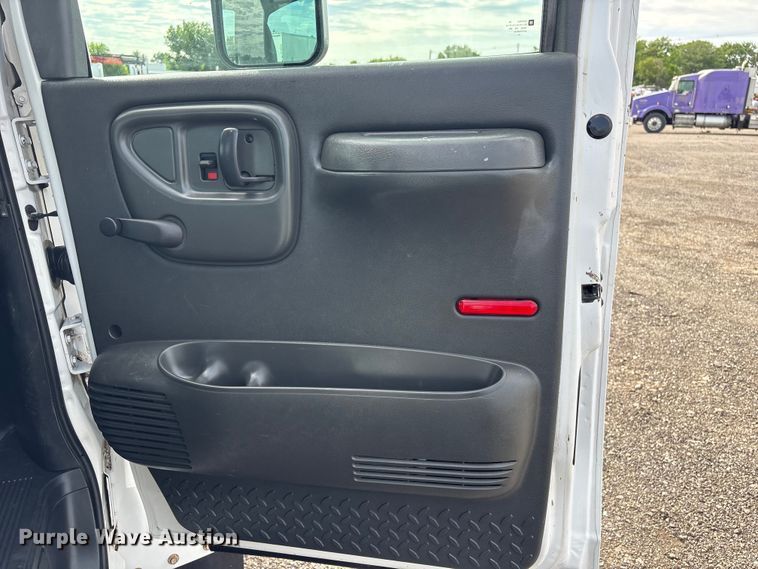 image for item EG9043 2007 Chevrolet C4500 utility / service truck