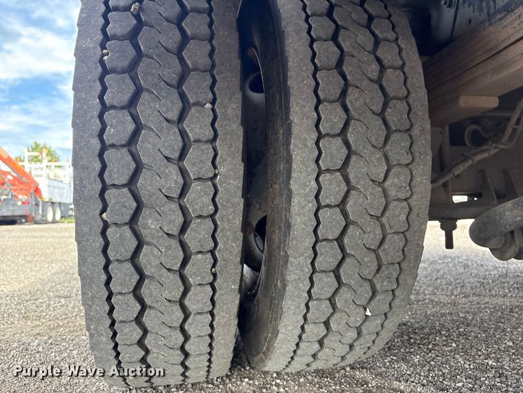 image for item EG9043 2007 Chevrolet C4500 utility / service truck