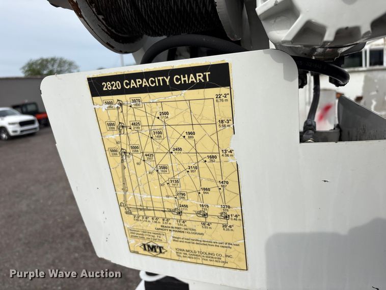 image for item EG9045 2016 Freightliner 108SD utility / service truck