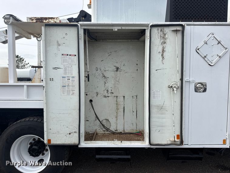 image for item EG9046 2012 Freightliner Business Class M2 Crew Cab utility / service truck