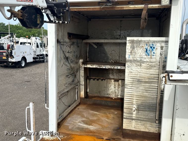 image for item EG9046 2012 Freightliner Business Class M2 Crew Cab utility / service truck