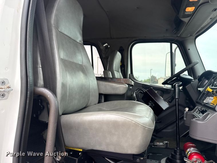 image for item EG9046 2012 Freightliner Business Class M2 Crew Cab utility / service truck