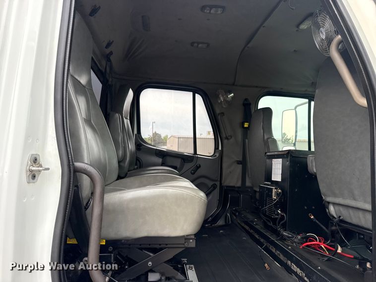 image for item EG9046 2012 Freightliner Business Class M2 Crew Cab utility / service truck