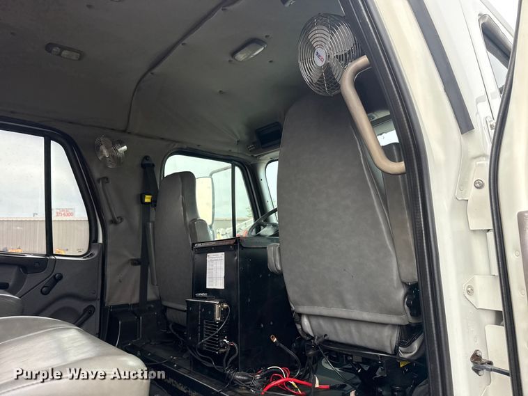 image for item EG9046 2012 Freightliner Business Class M2 Crew Cab utility / service truck