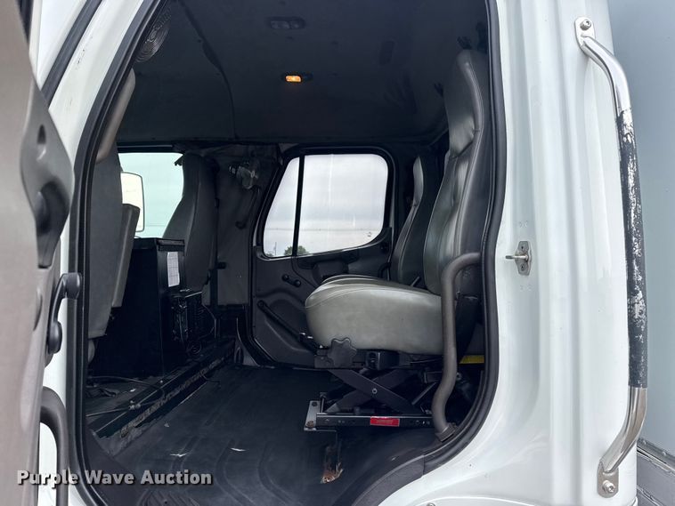 image for item EG9046 2012 Freightliner Business Class M2 Crew Cab utility / service truck