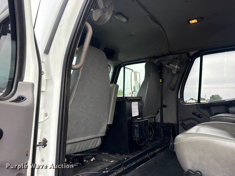 image for item EG9046 2012 Freightliner Business Class M2 Crew Cab utility / service truck