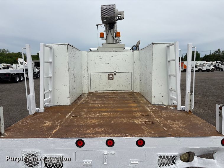 image for item EG9048 2012 Freightliner M2 Business Class crane truck