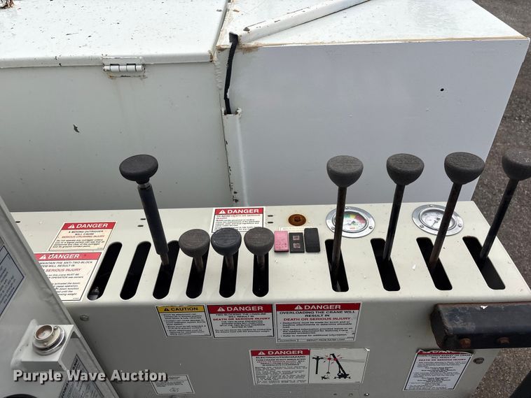image for item EG9048 2012 Freightliner M2 Business Class crane truck