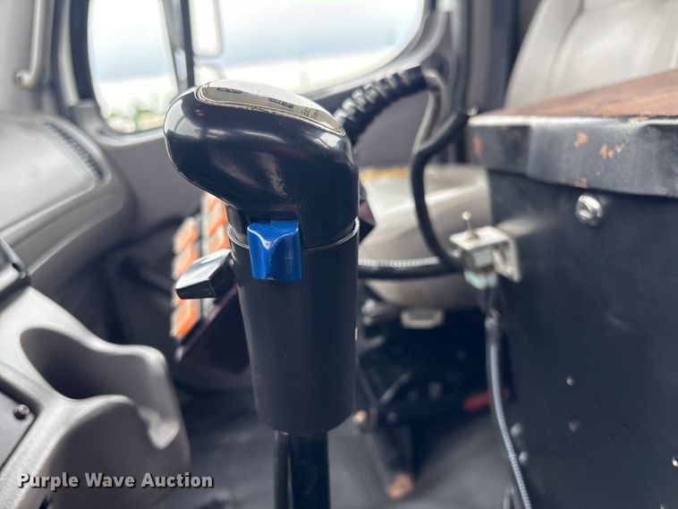 image for item EG9048 2012 Freightliner M2 Business Class crane truck
