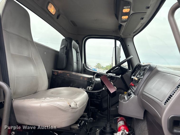 image for item EG9048 2012 Freightliner M2 Business Class crane truck