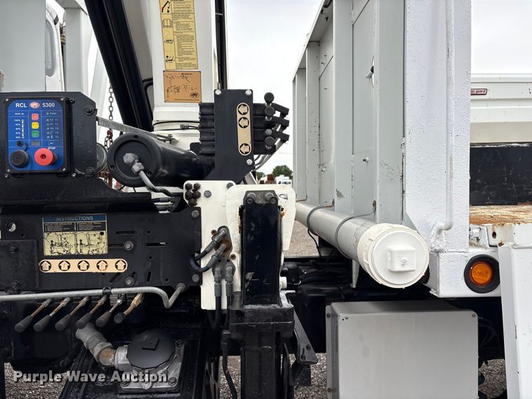 image for item EG9049 2013 Freightliner 114SD crane truck