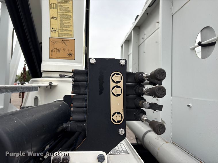 image for item EG9049 2013 Freightliner 114SD crane truck