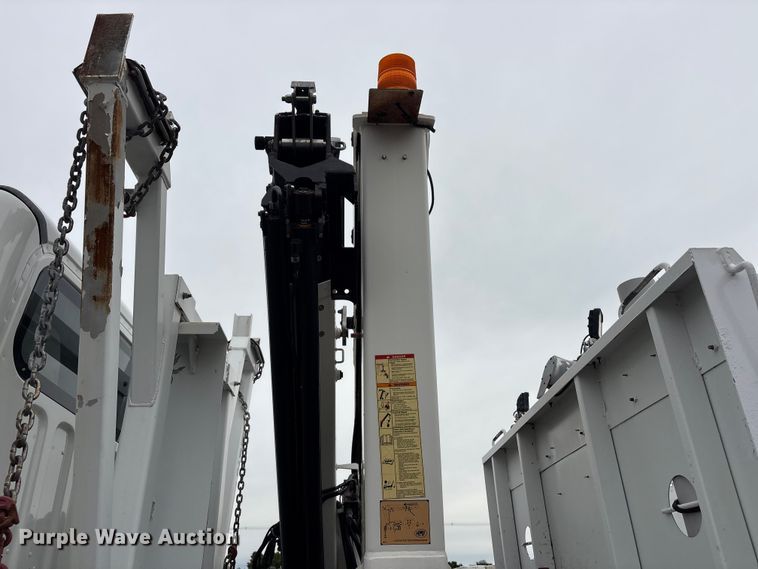 image for item EG9049 2013 Freightliner 114SD crane truck