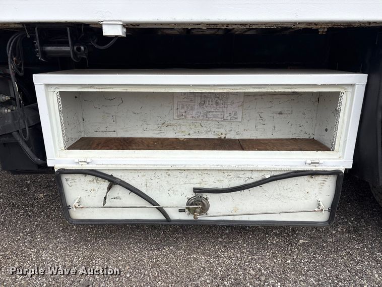 image for item EG9049 2013 Freightliner 114SD crane truck