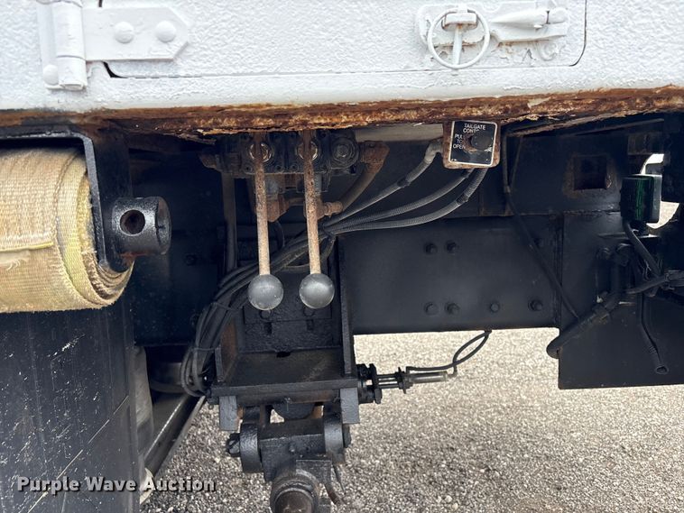 image for item EG9049 2013 Freightliner 114SD crane truck