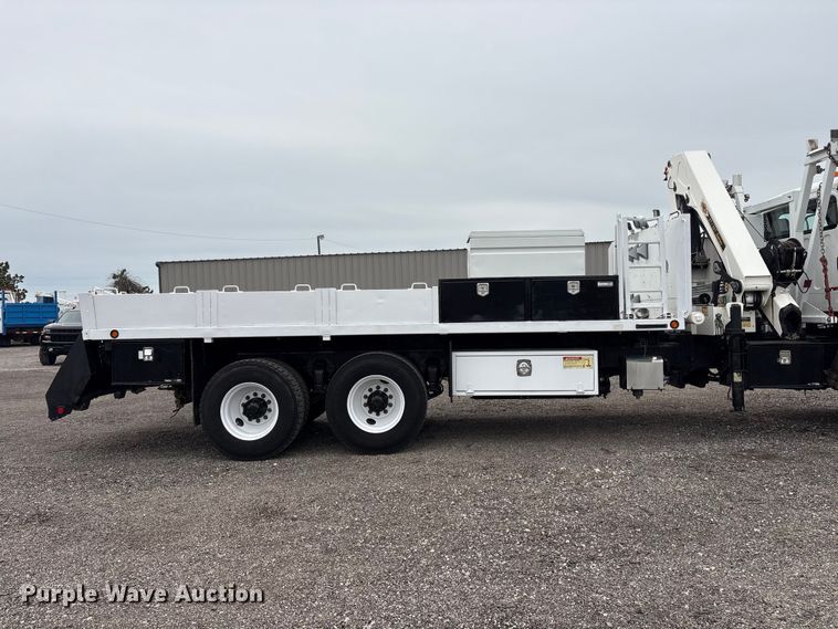 image for item EG9049 2013 Freightliner 114SD crane truck
