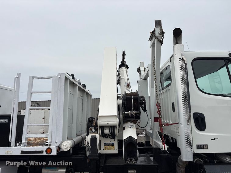 image for item EG9049 2013 Freightliner 114SD crane truck