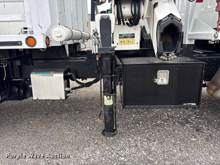 image for item EG9049 2013 Freightliner 114SD crane truck