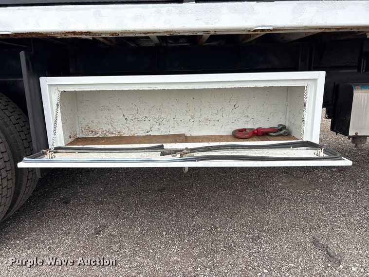 image for item EG9049 2013 Freightliner 114SD crane truck