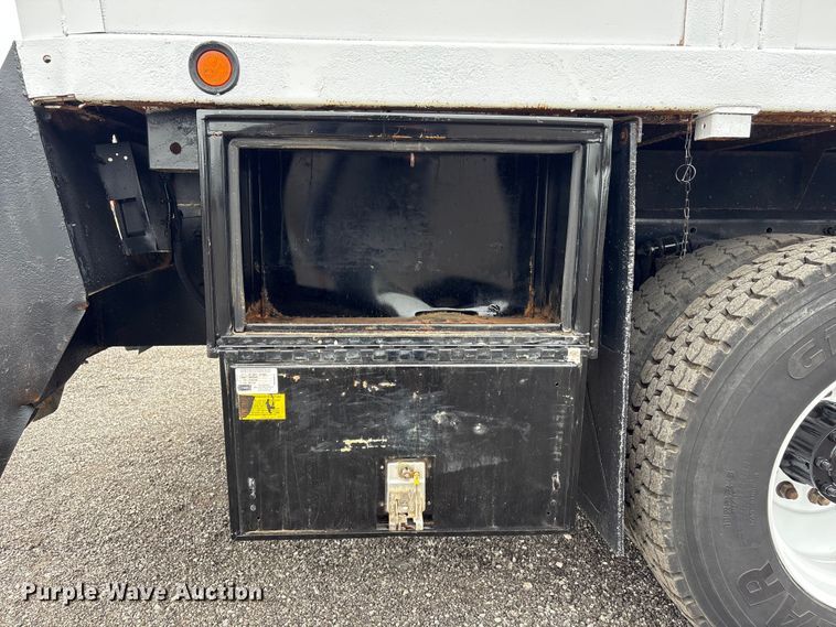image for item EG9049 2013 Freightliner 114SD crane truck