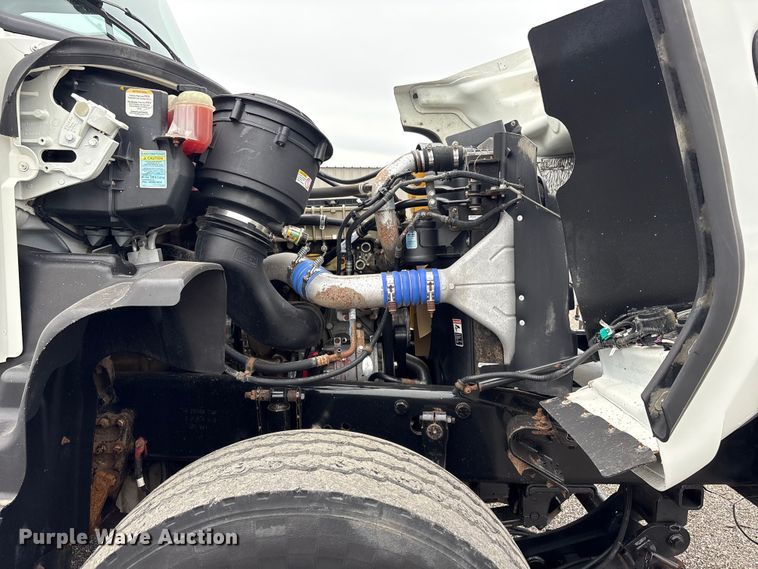 image for item EG9049 2013 Freightliner 114SD crane truck
