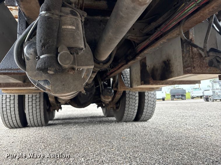 image for item EG9049 2013 Freightliner 114SD crane truck