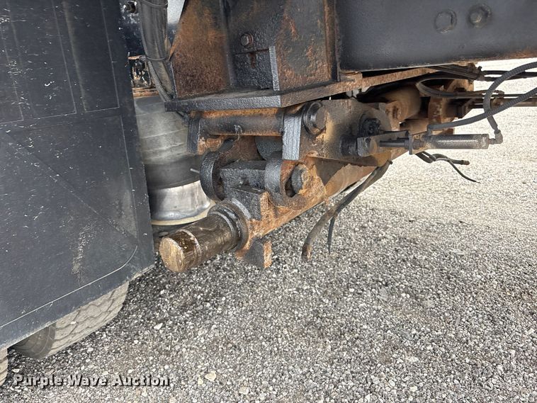 image for item EG9049 2013 Freightliner 114SD crane truck