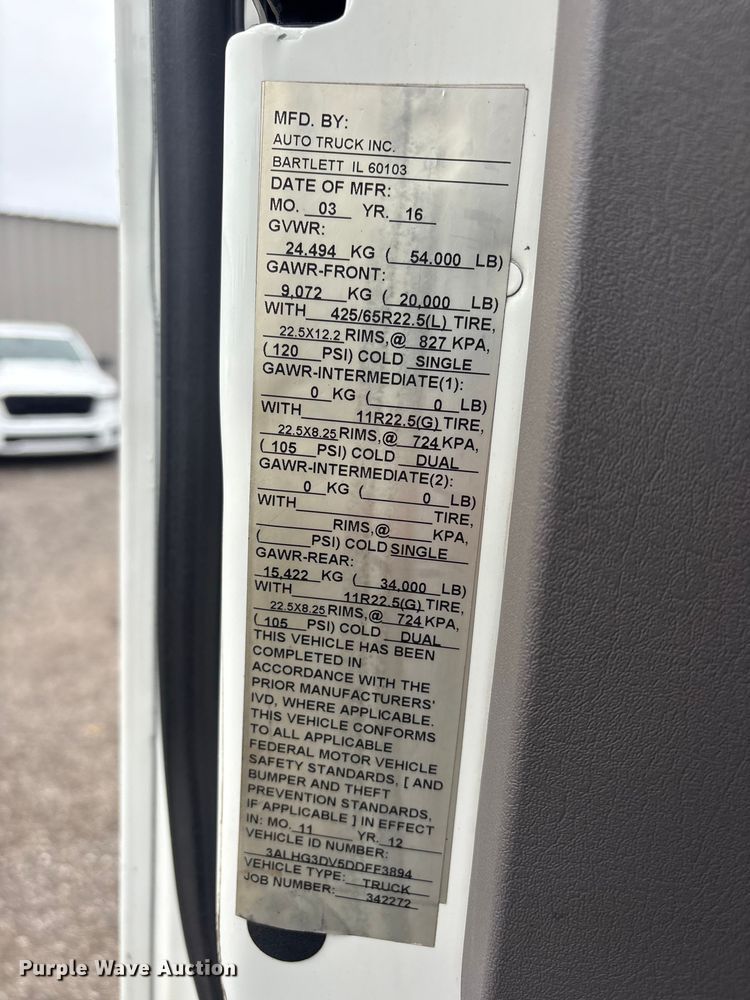 image for item EG9049 2013 Freightliner 114SD crane truck