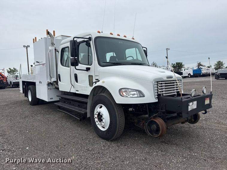 image for item EG9050 2006 Freightliner Business Class M2 Crew Cab crane truck