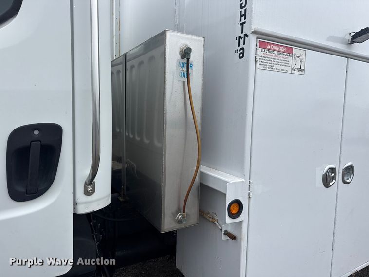 image for item EG9050 2006 Freightliner Business Class M2 Crew Cab crane truck