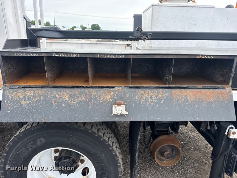 image for item EG9050 2006 Freightliner Business Class M2 Crew Cab crane truck
