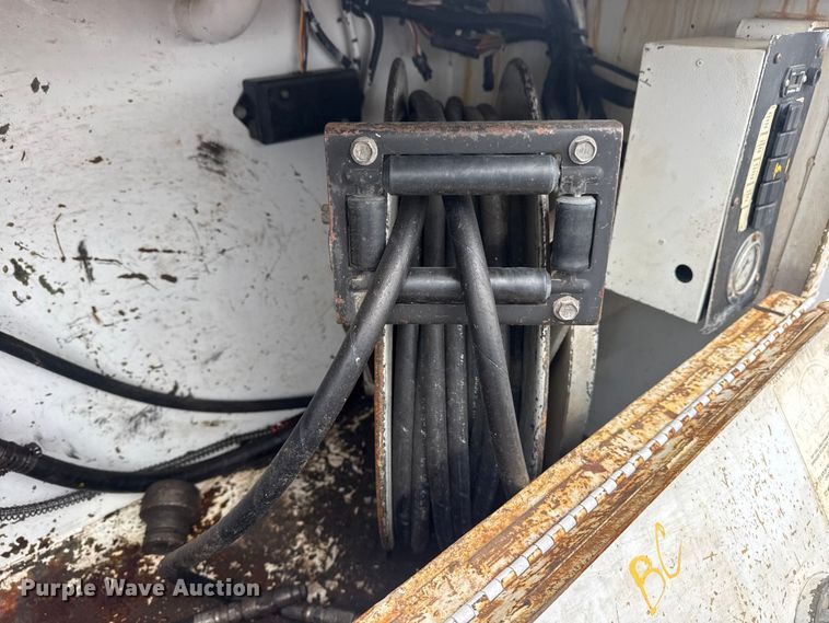 image for item EG9050 2006 Freightliner Business Class M2 Crew Cab crane truck