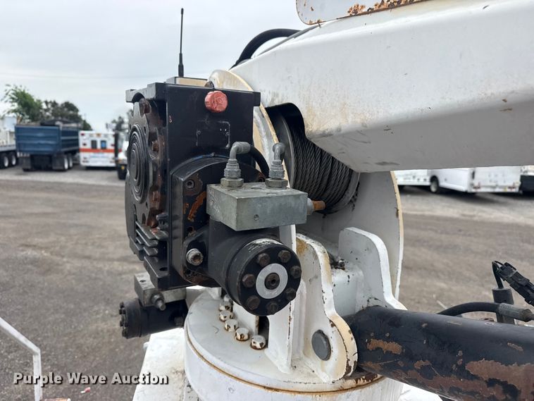 image for item EG9050 2006 Freightliner Business Class M2 Crew Cab crane truck