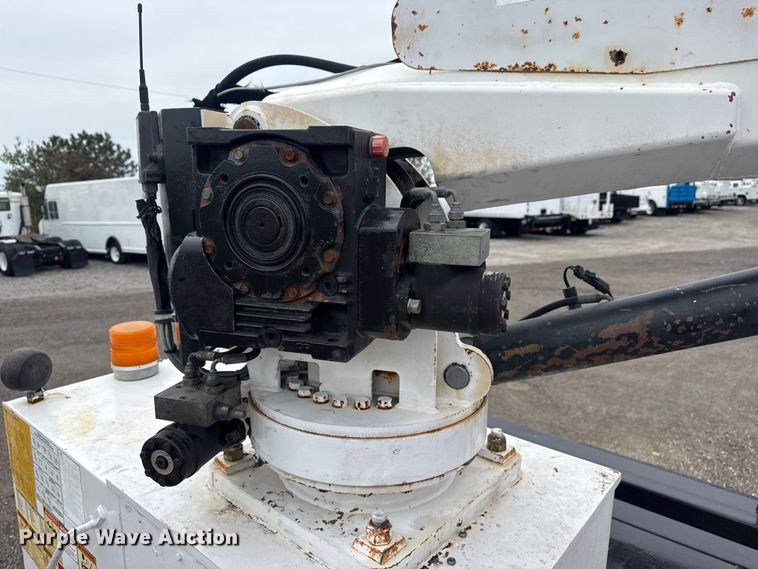 image for item EG9050 2006 Freightliner Business Class M2 Crew Cab crane truck