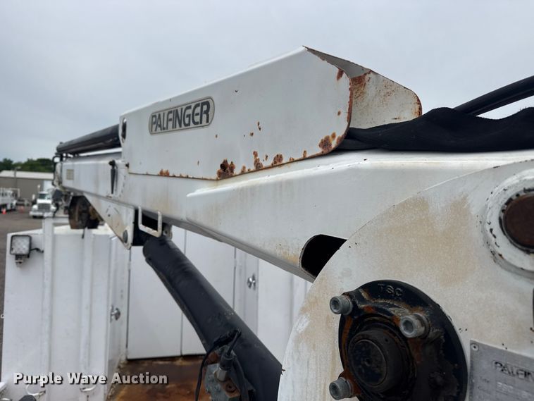 image for item EG9050 2006 Freightliner Business Class M2 Crew Cab crane truck