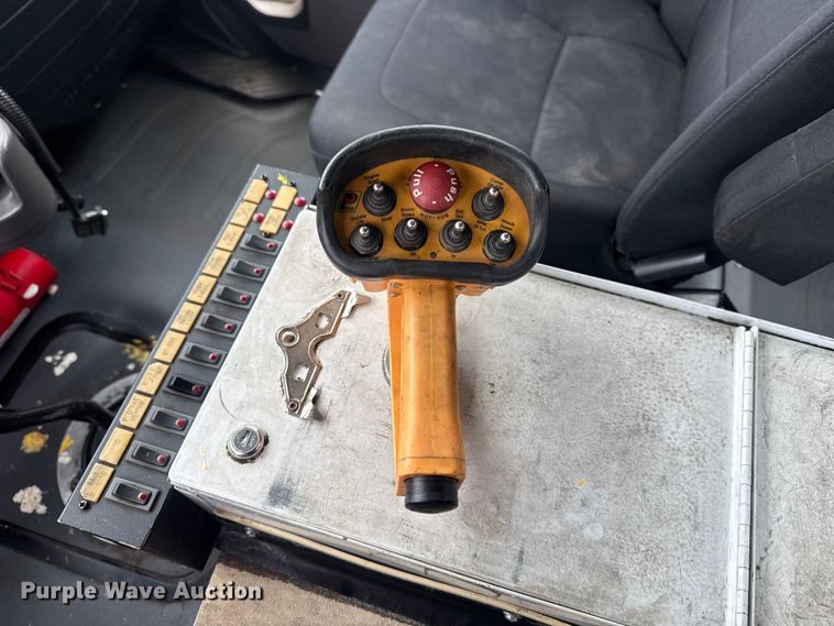 image for item EG9050 2006 Freightliner Business Class M2 Crew Cab crane truck