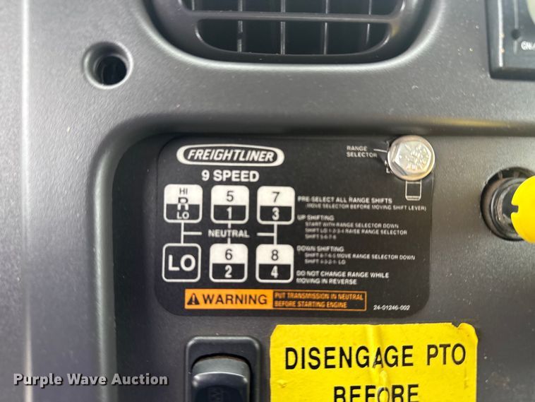 image for item EG9050 2006 Freightliner Business Class M2 Crew Cab crane truck
