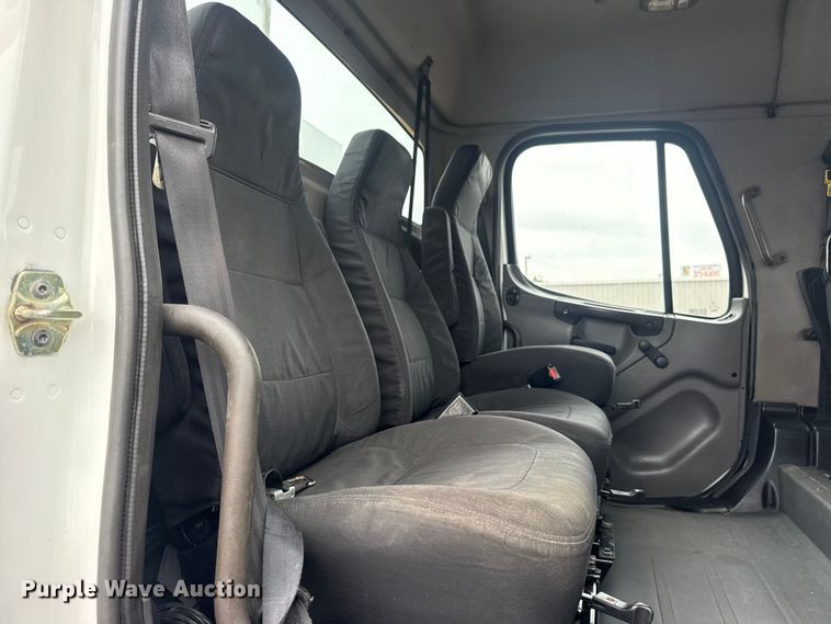 image for item EG9050 2006 Freightliner Business Class M2 Crew Cab crane truck