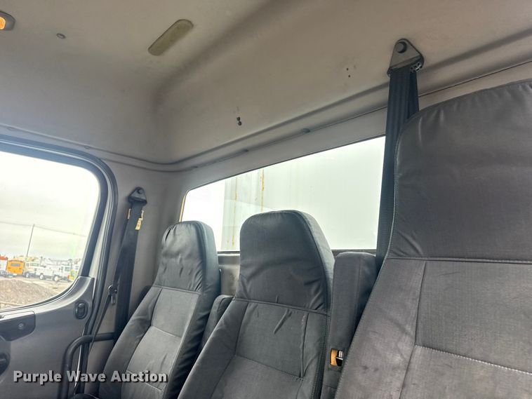 image for item EG9050 2006 Freightliner Business Class M2 Crew Cab crane truck